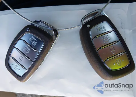 2020 Hyundai Tucson Sel z USA, uszkodzony, nr VIN KM8J33AL3LU189631